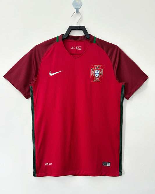 Portugal 16/17 Home Kit