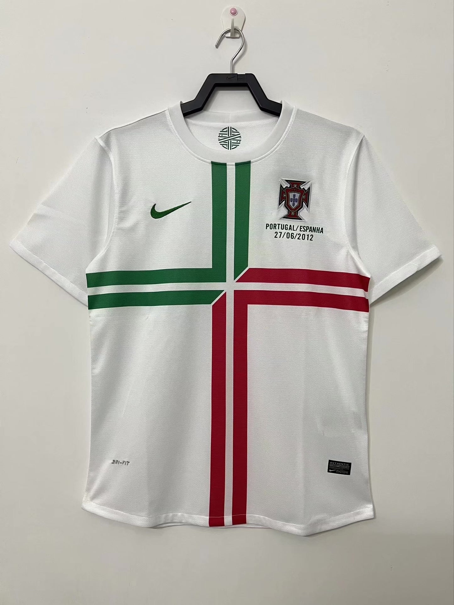 Portugal 12/13 Away Kit